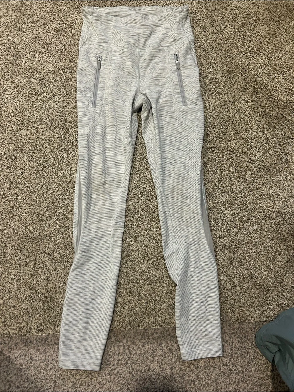 lululemon athletica Heathered Light Gray Women's Leggings 00